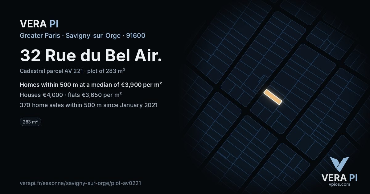 32 Rue du Bel Air, Savigny-sur-Orge at night – the plot lit, the parcels around coloured by the prices near them