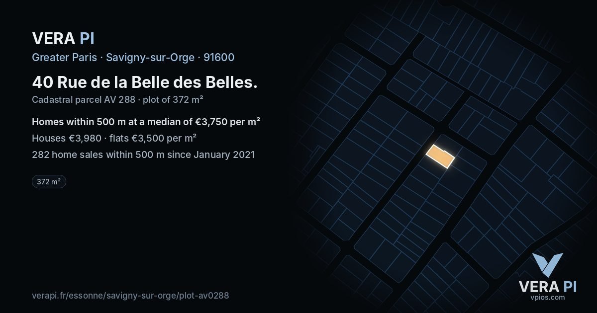 40 Rue de la Belle des Belles, Savigny-sur-Orge at night – the plot lit, the parcels around coloured by the prices near them