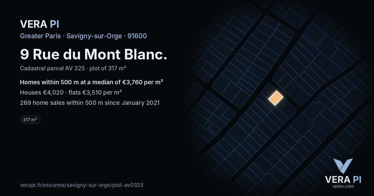 9 Rue du Mont Blanc, Savigny-sur-Orge at night – the plot lit, the parcels around coloured by the prices near them