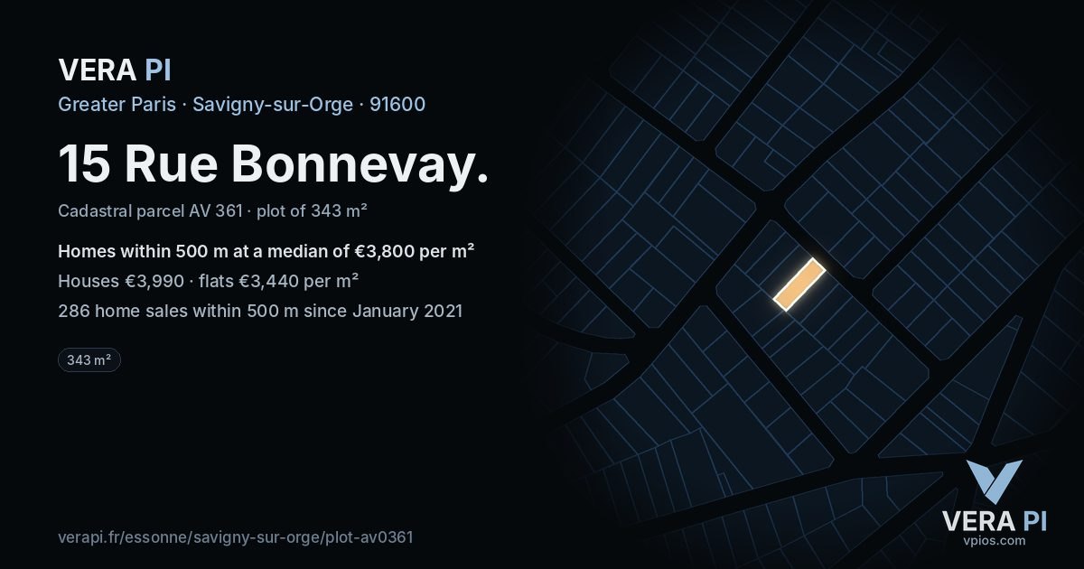 15 Rue Bonnevay, Savigny-sur-Orge at night – the plot lit, the parcels around coloured by the prices near them