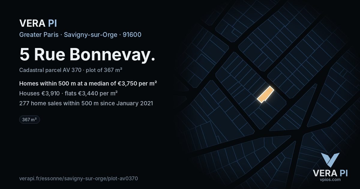 5 Rue Bonnevay, Savigny-sur-Orge at night – the plot lit, the parcels around coloured by the prices near them