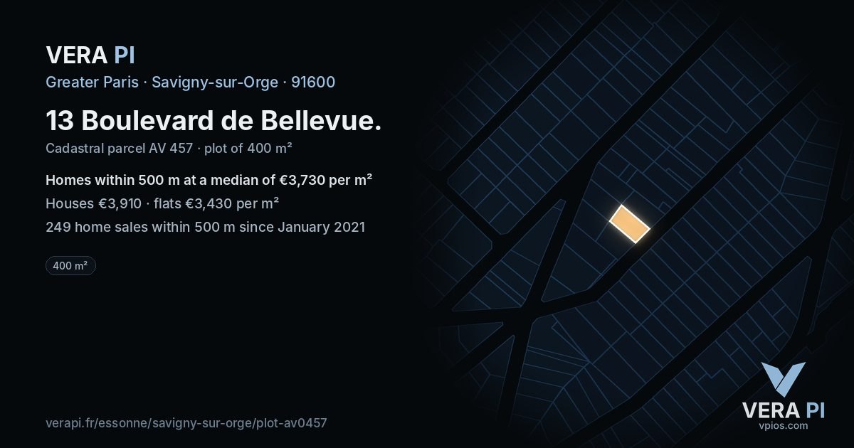 13 Boulevard de Bellevue, Savigny-sur-Orge at night – the plot lit, the parcels around coloured by the prices near them