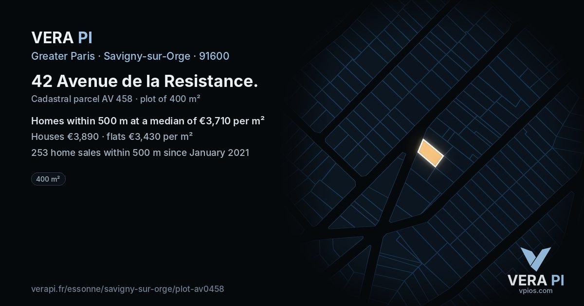 42 Avenue de la Resistance, Savigny-sur-Orge at night – the plot lit, the parcels around coloured by the prices near them