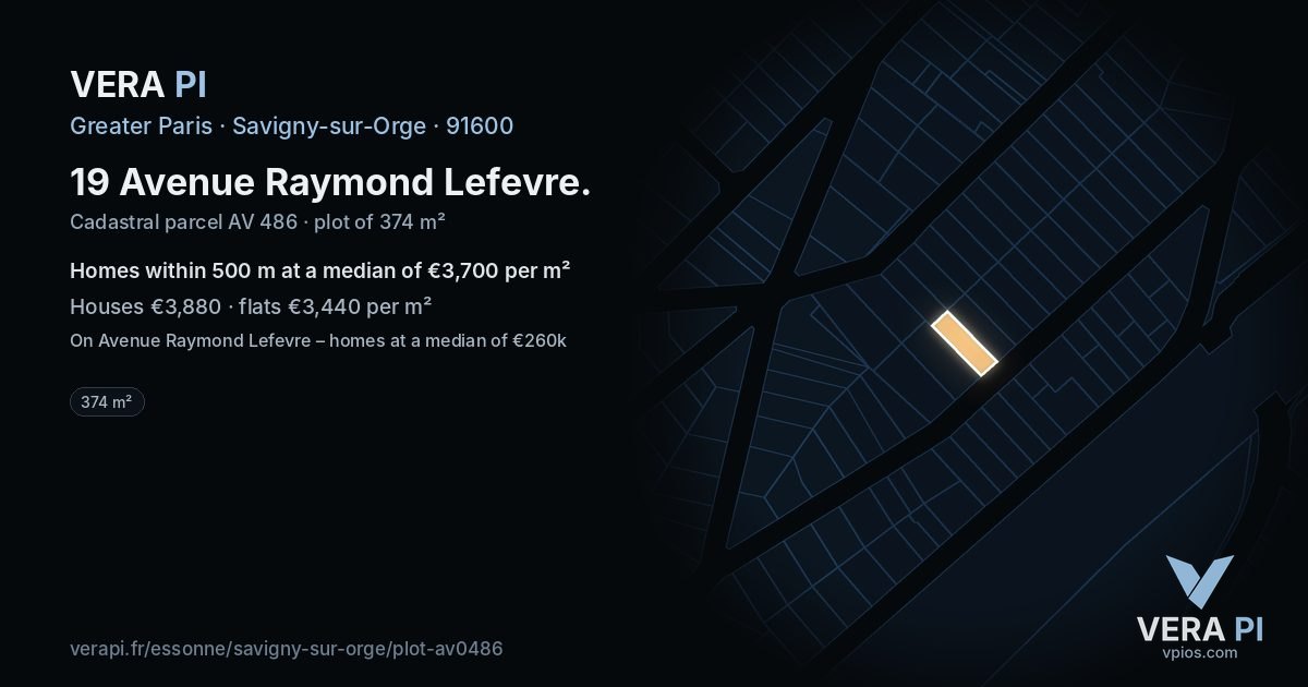 19 Avenue Raymond Lefevre, Savigny-sur-Orge at night – the plot lit, the parcels around coloured by the prices near them