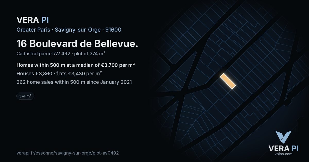 16 Boulevard de Bellevue, Savigny-sur-Orge at night – the plot lit, the parcels around coloured by the prices near them