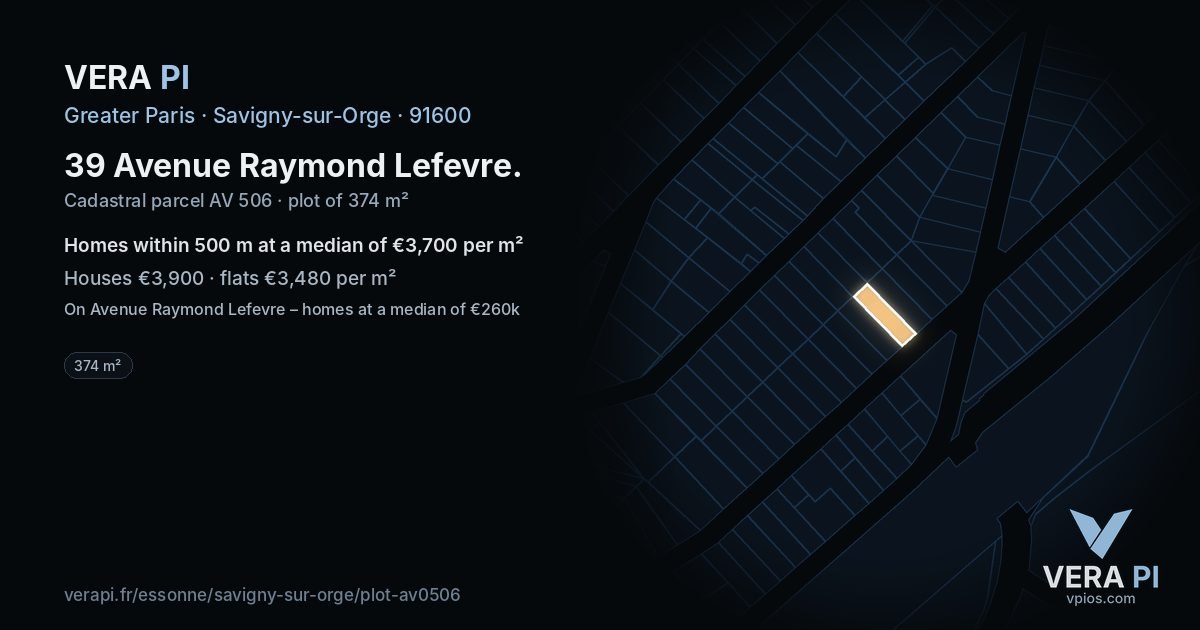 39 Avenue Raymond Lefevre, Savigny-sur-Orge at night – the plot lit, the parcels around coloured by the prices near them