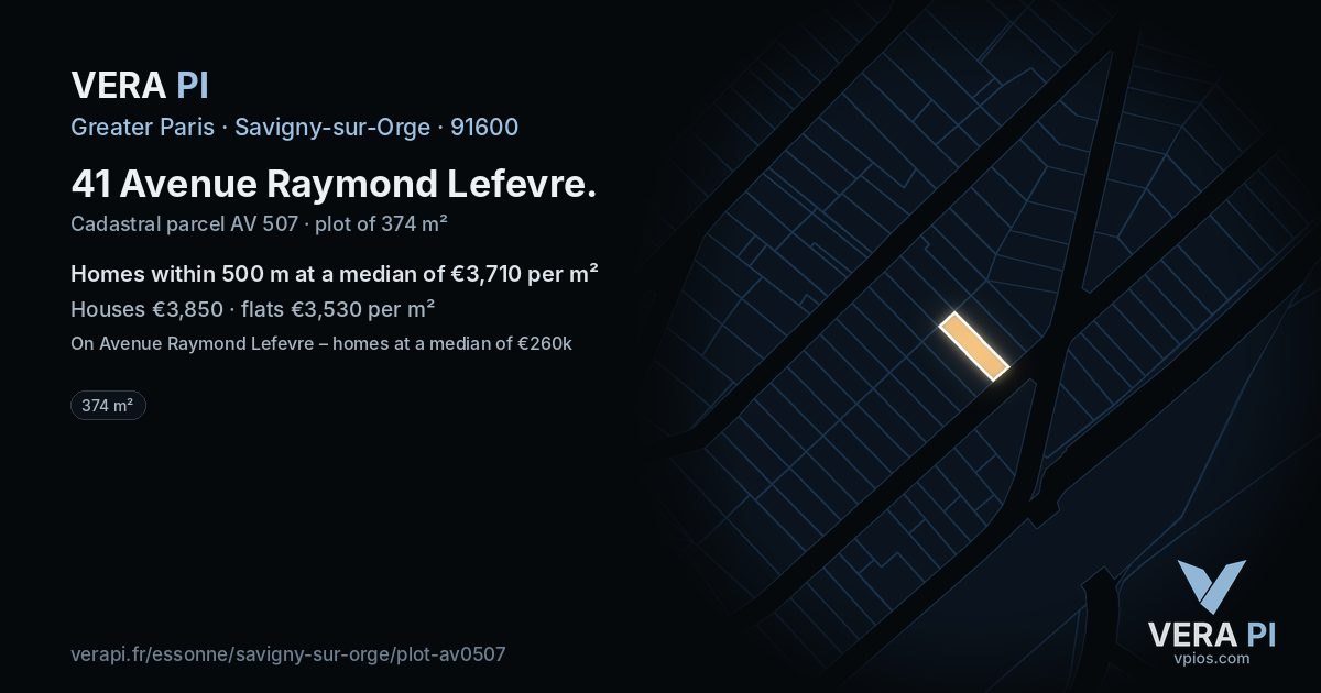 41 Avenue Raymond Lefevre, Savigny-sur-Orge at night – the plot lit, the parcels around coloured by the prices near them