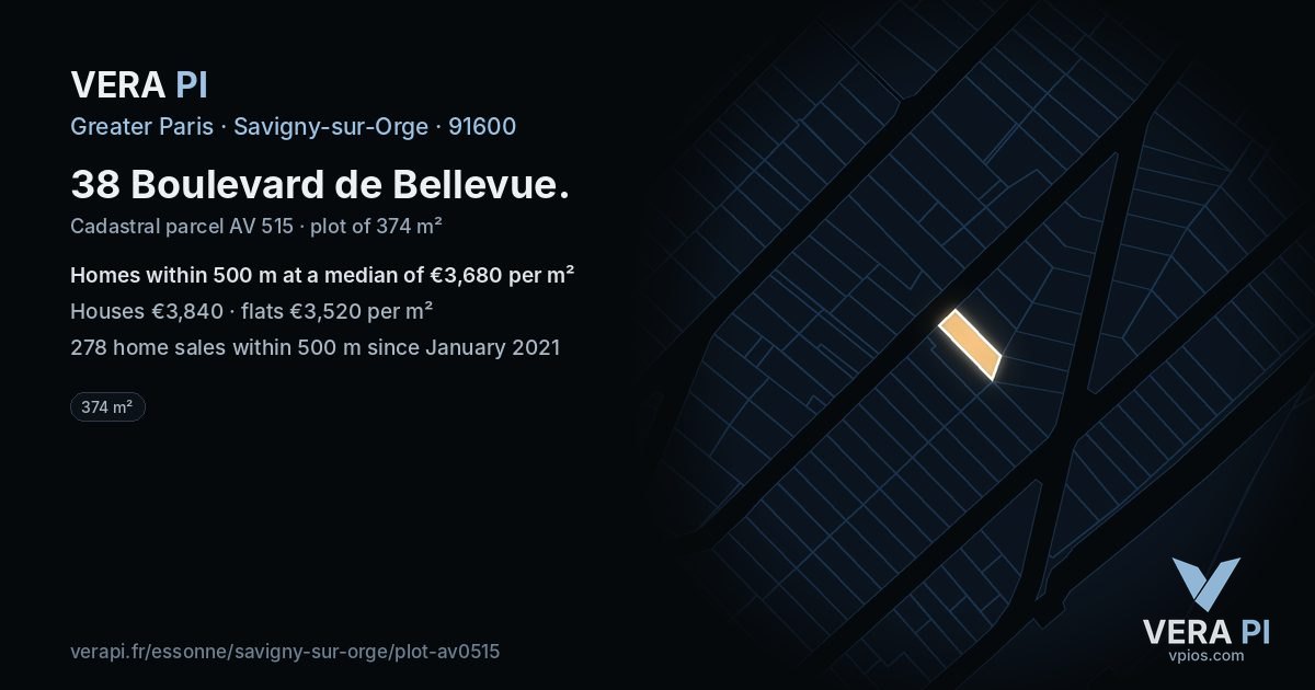38 Boulevard de Bellevue, Savigny-sur-Orge at night – the plot lit, the parcels around coloured by the prices near them