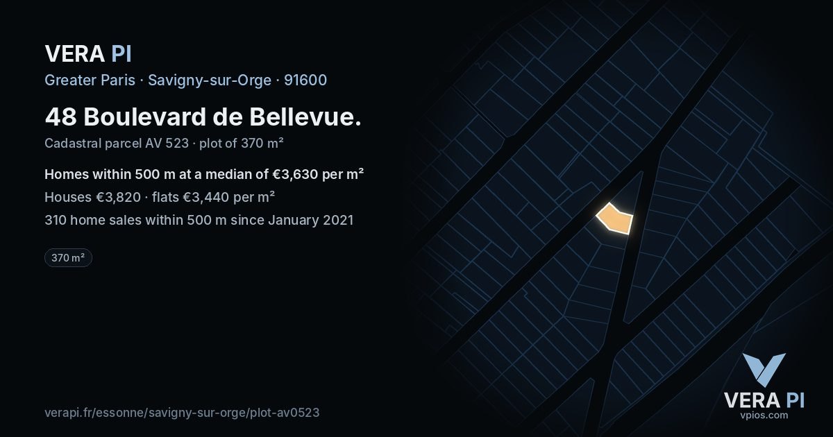 48 Boulevard de Bellevue, Savigny-sur-Orge at night – the plot lit, the parcels around coloured by the prices near them