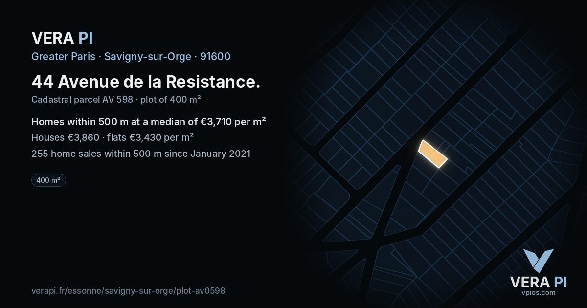 44 Avenue de la Resistance, Savigny-sur-Orge at night – the plot lit, the parcels around coloured by the prices near them