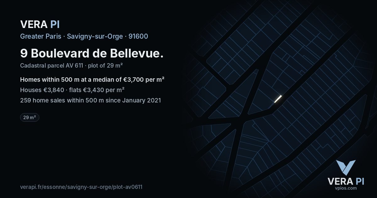 9 Boulevard de Bellevue, Savigny-sur-Orge at night – the plot lit, the parcels around coloured by the prices near them
