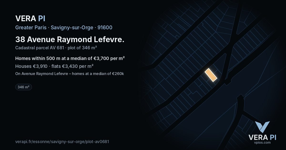 38 Avenue Raymond Lefevre, Savigny-sur-Orge at night – the plot lit, the parcels around coloured by the prices near them