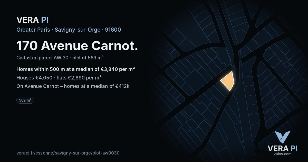 170 Avenue Carnot, Savigny-sur-Orge at night – the plot lit, the parcels around coloured by the prices near them