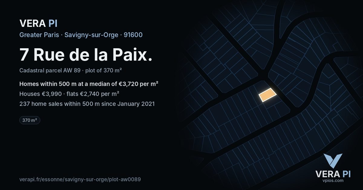 7 Rue de la Paix, Savigny-sur-Orge at night – the plot lit, the parcels around coloured by the prices near them