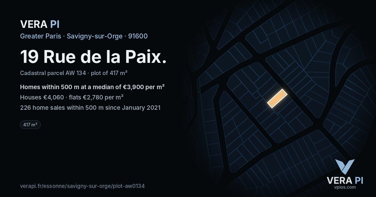 19 Rue de la Paix, Savigny-sur-Orge at night – the plot lit, the parcels around coloured by the prices near them