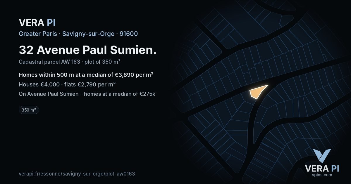 32 Avenue Paul Sumien, Savigny-sur-Orge at night – the plot lit, the parcels around coloured by the prices near them