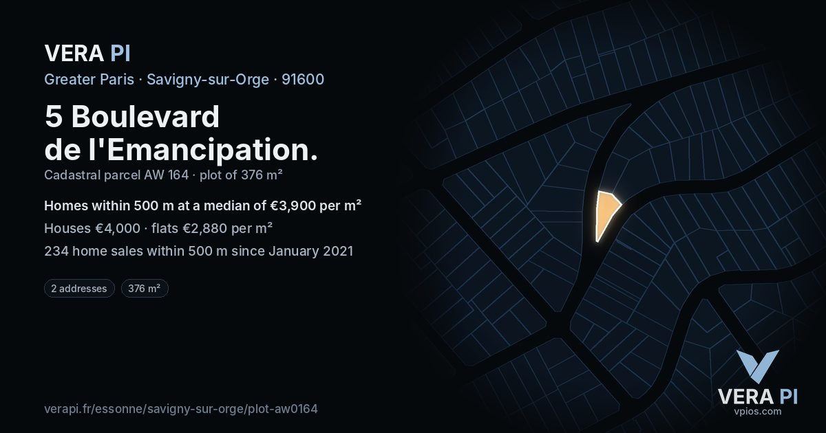 5 Boulevard de l'Emancipation, Savigny-sur-Orge at night – the plot lit, the parcels around coloured by the prices near them