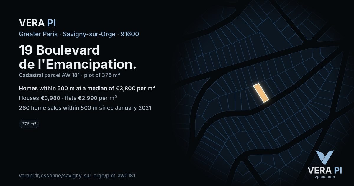 19 Boulevard de l'Emancipation, Savigny-sur-Orge at night – the plot lit, the parcels around coloured by the prices near them