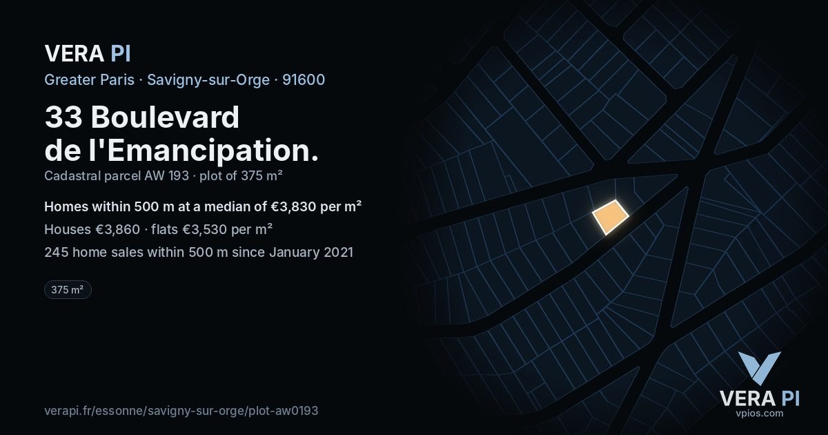 33 Boulevard de l'Emancipation, Savigny-sur-Orge at night – the plot lit, the parcels around coloured by the prices near them