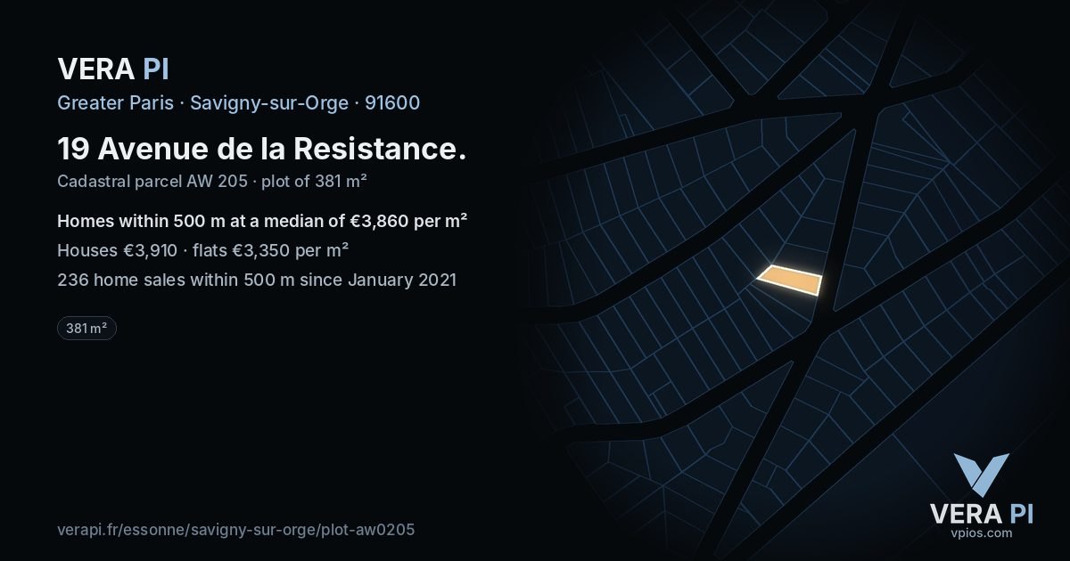 19 Avenue de la Resistance, Savigny-sur-Orge at night – the plot lit, the parcels around coloured by the prices near them