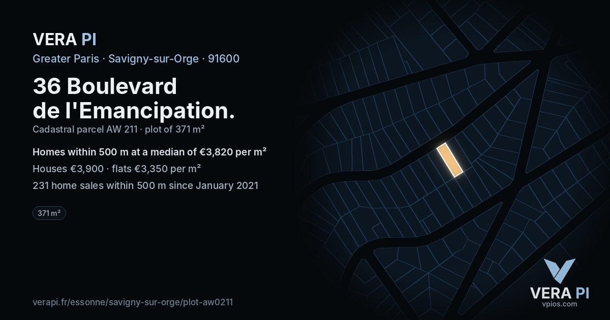 36 Boulevard de l'Emancipation, Savigny-sur-Orge at night – the plot lit, the parcels around coloured by the prices near them