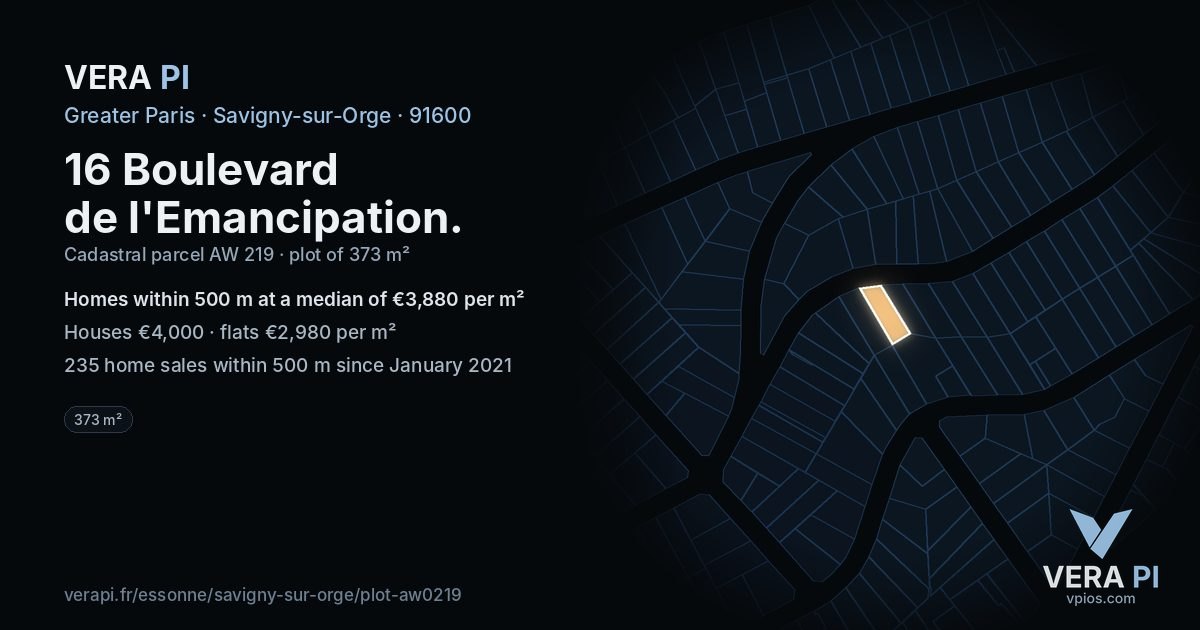 16 Boulevard de l'Emancipation, Savigny-sur-Orge at night – the plot lit, the parcels around coloured by the prices near them