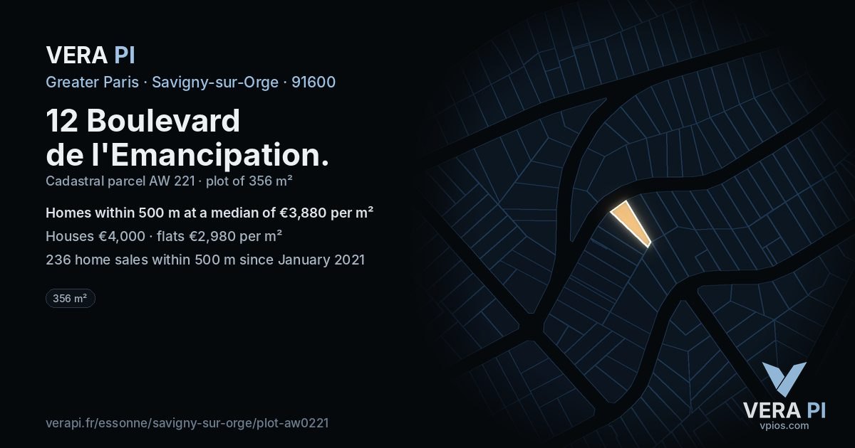 12 Boulevard de l'Emancipation, Savigny-sur-Orge at night – the plot lit, the parcels around coloured by the prices near them