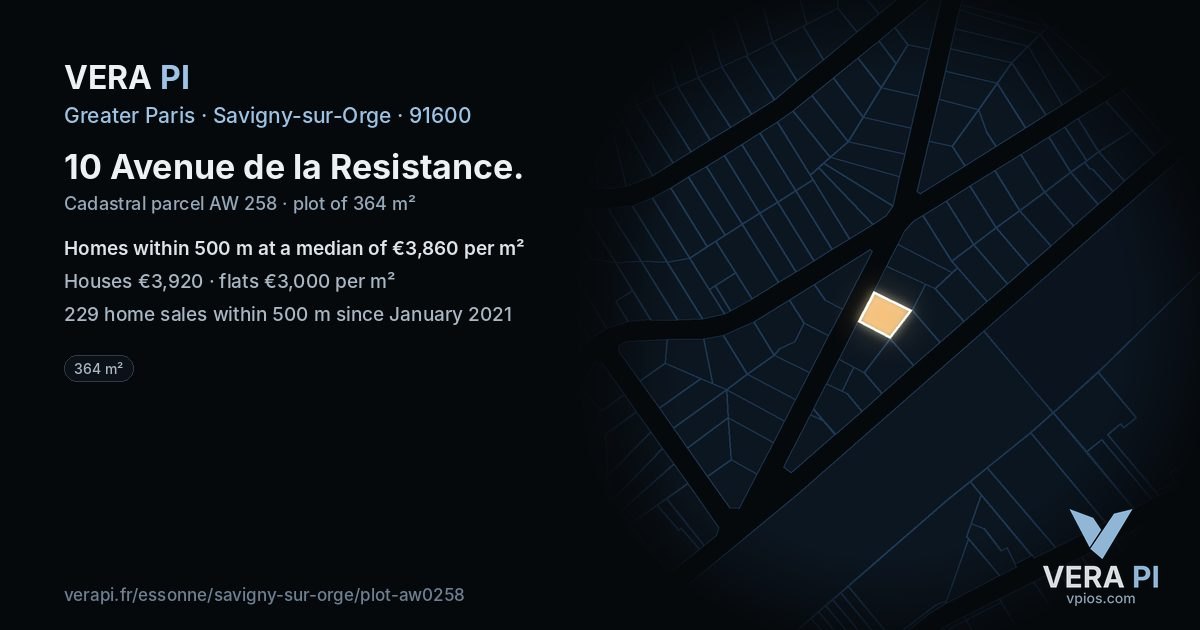 10 Avenue de la Resistance, Savigny-sur-Orge at night – the plot lit, the parcels around coloured by the prices near them