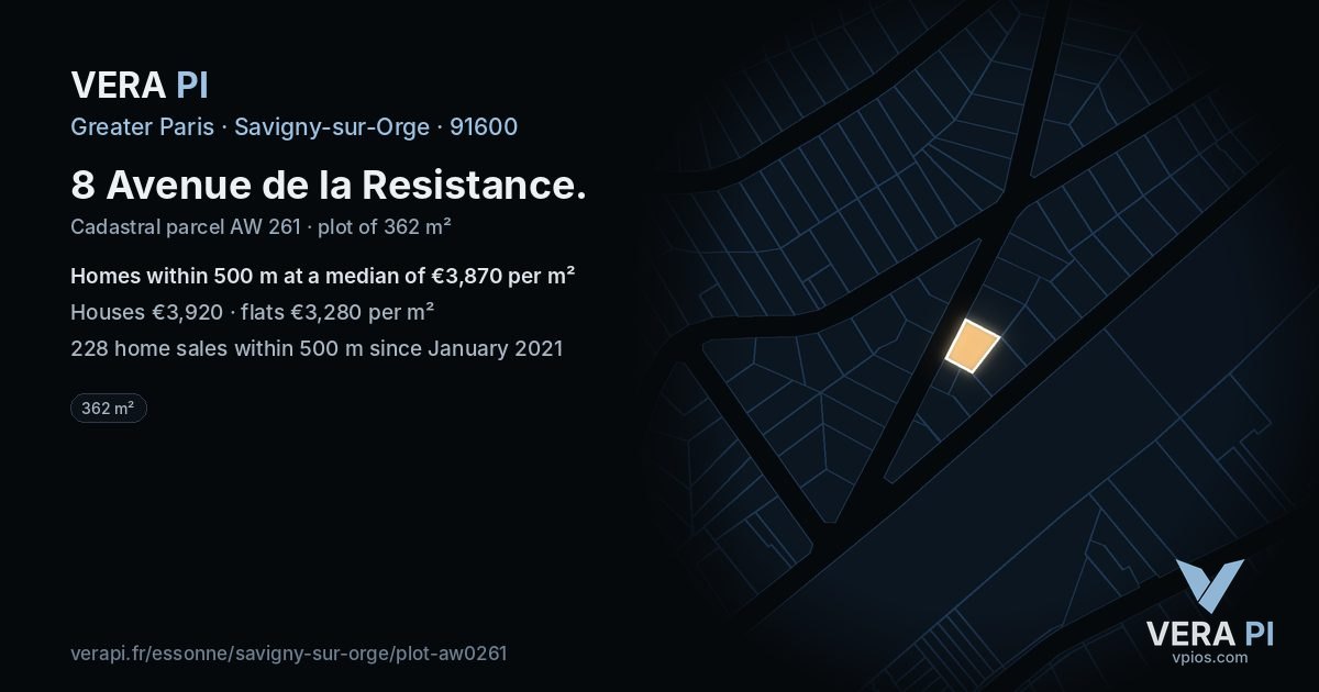 8 Avenue de la Resistance, Savigny-sur-Orge at night – the plot lit, the parcels around coloured by the prices near them