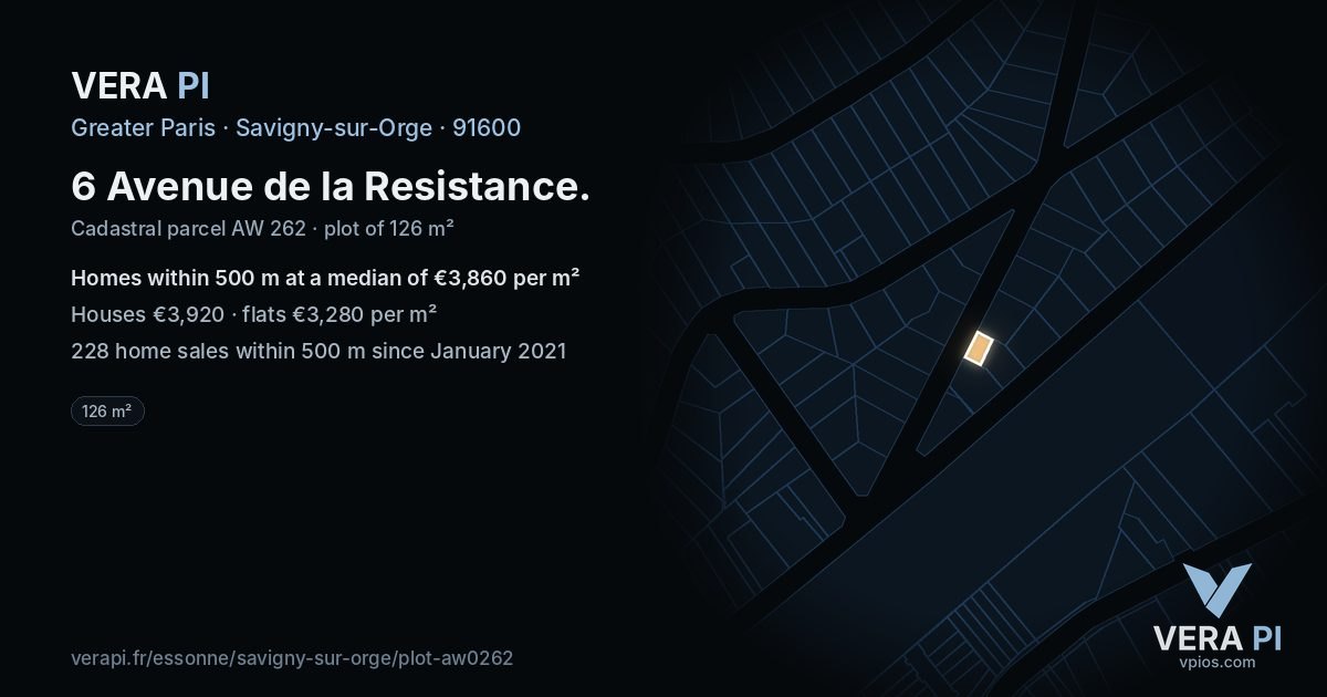 6 Avenue de la Resistance, Savigny-sur-Orge at night – the plot lit, the parcels around coloured by the prices near them