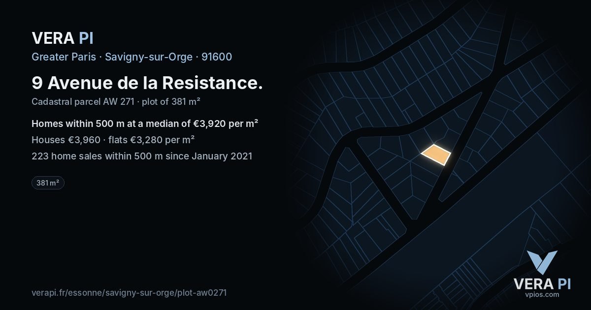 9 Avenue de la Resistance, Savigny-sur-Orge at night – the plot lit, the parcels around coloured by the prices near them