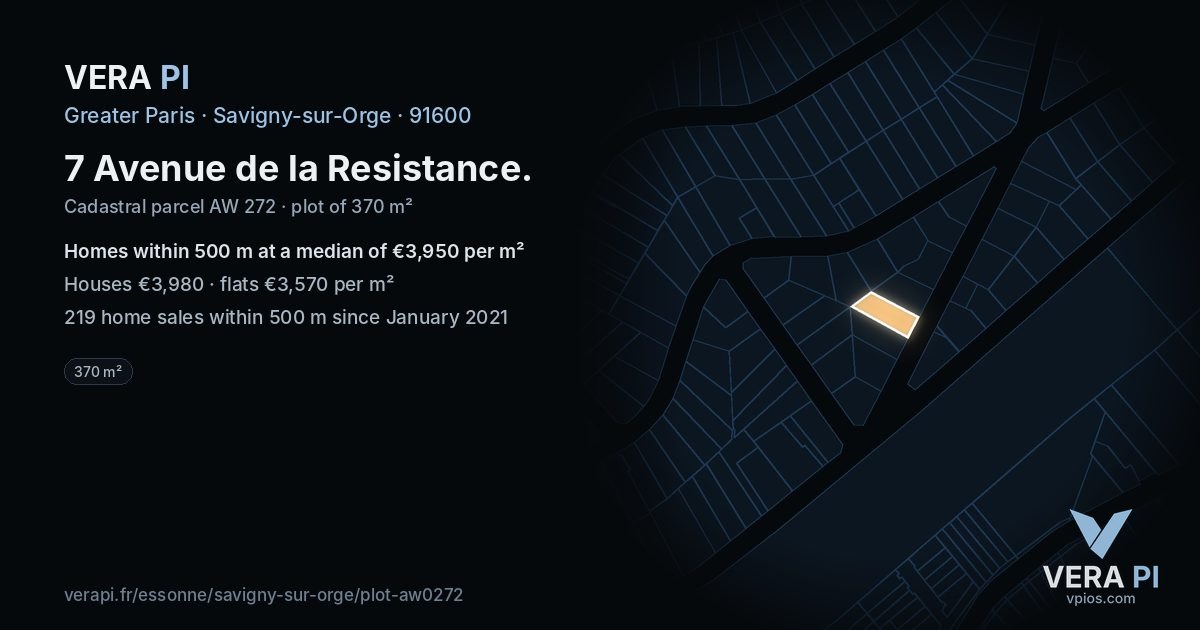 7 Avenue de la Resistance, Savigny-sur-Orge at night – the plot lit, the parcels around coloured by the prices near them