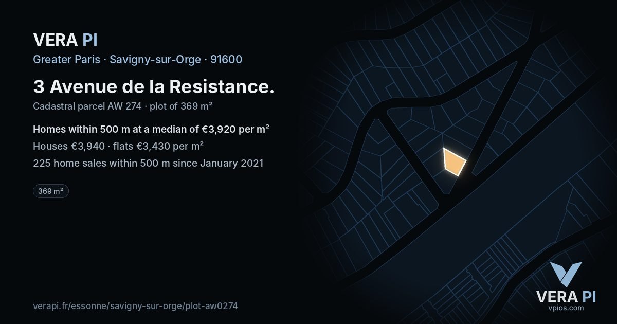 3 Avenue de la Resistance, Savigny-sur-Orge at night – the plot lit, the parcels around coloured by the prices near them