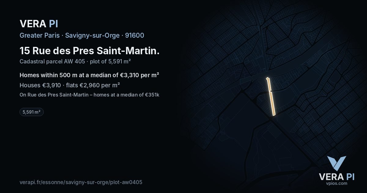 15 Rue des Pres Saint-Martin, Savigny-sur-Orge at night – the plot lit, the parcels around coloured by the prices near them