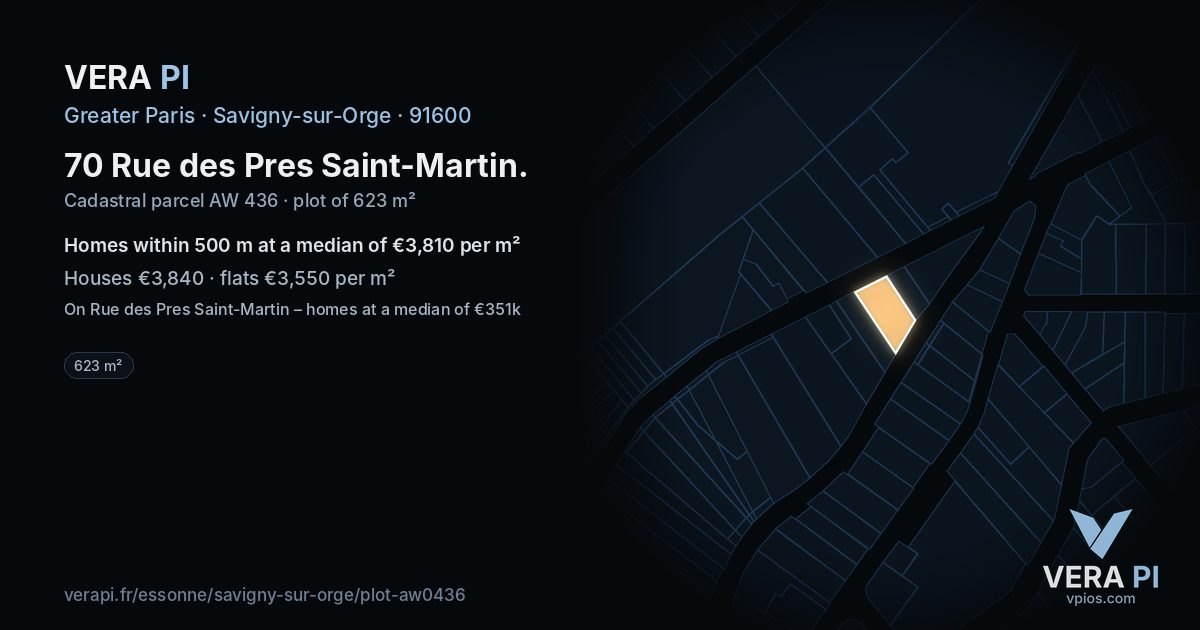 70 Rue des Pres Saint-Martin, Savigny-sur-Orge at night – the plot lit, the parcels around coloured by the prices near them