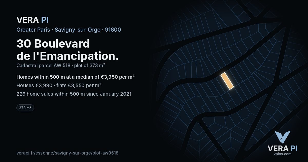 30 Boulevard de l'Emancipation, Savigny-sur-Orge at night – the plot lit, the parcels around coloured by the prices near them