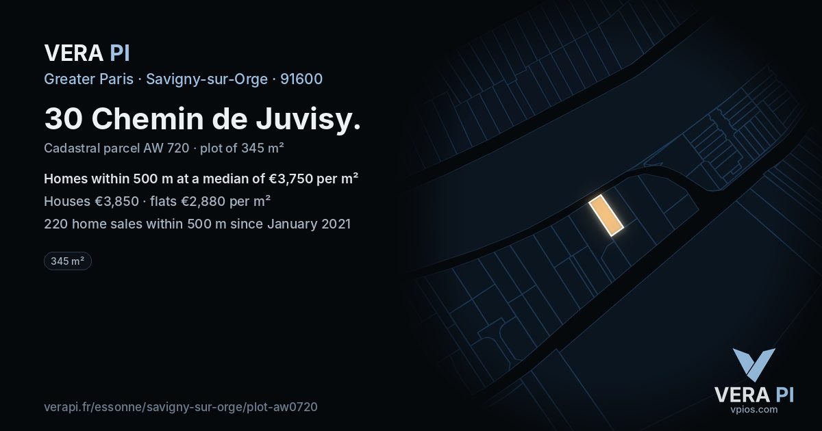 30 Chemin de Juvisy, Savigny-sur-Orge at night – the plot lit, the parcels around coloured by the prices near them