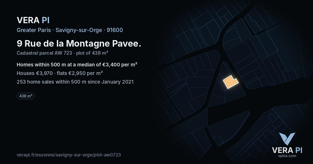 9 Rue de la Montagne Pavee, Savigny-sur-Orge at night – the plot lit, the parcels around coloured by the prices near them