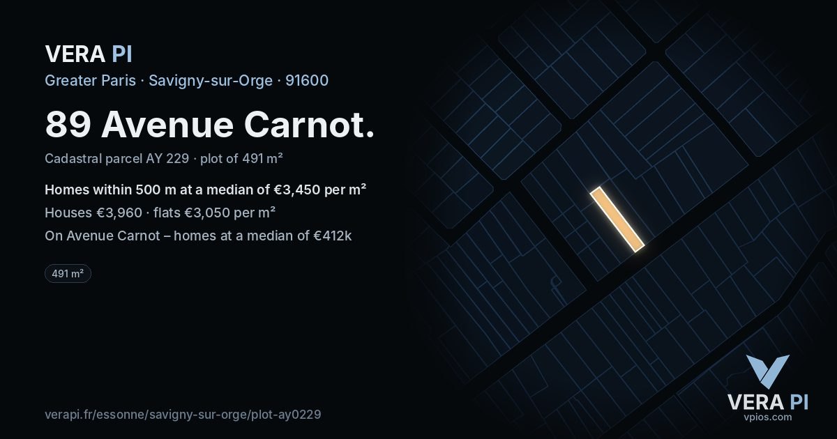 89 Avenue Carnot, Savigny-sur-Orge at night – the plot lit, the parcels around coloured by the prices near them