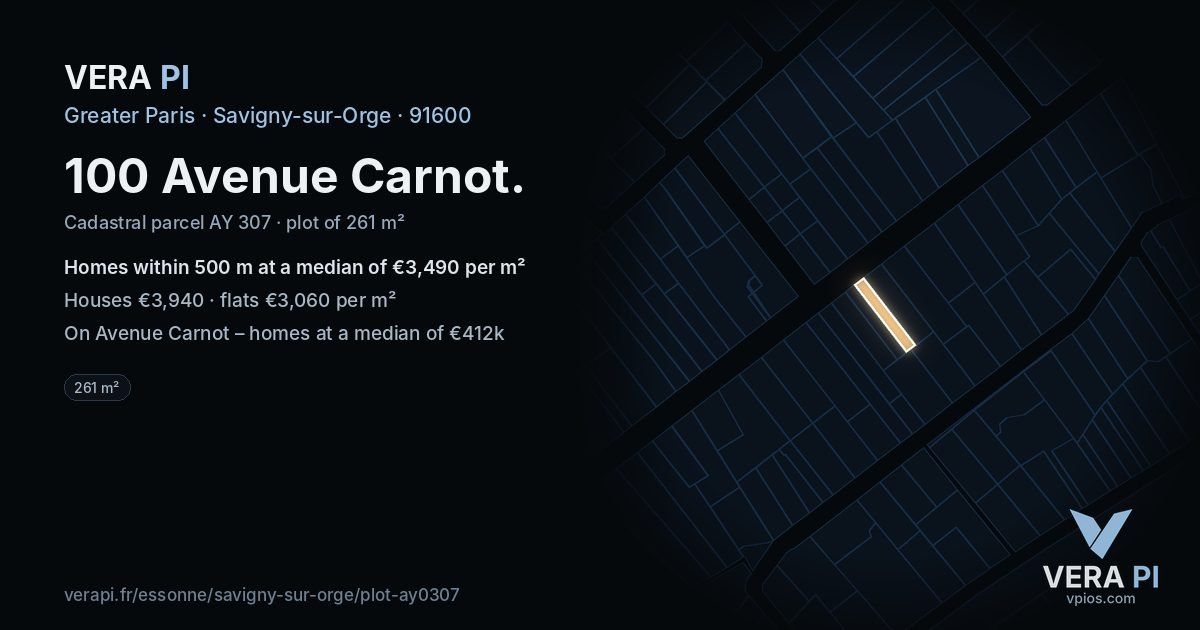 100 Avenue Carnot, Savigny-sur-Orge at night – the plot lit, the parcels around coloured by the prices near them