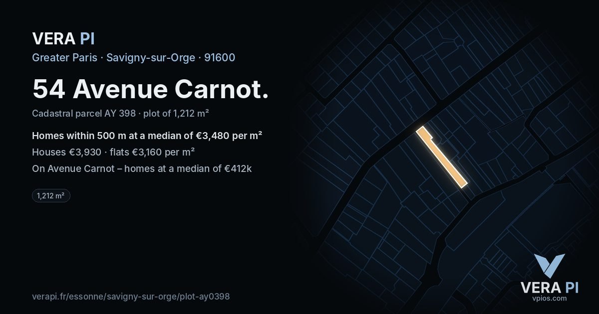 54 Avenue Carnot, Savigny-sur-Orge at night – the plot lit, the parcels around coloured by the prices near them