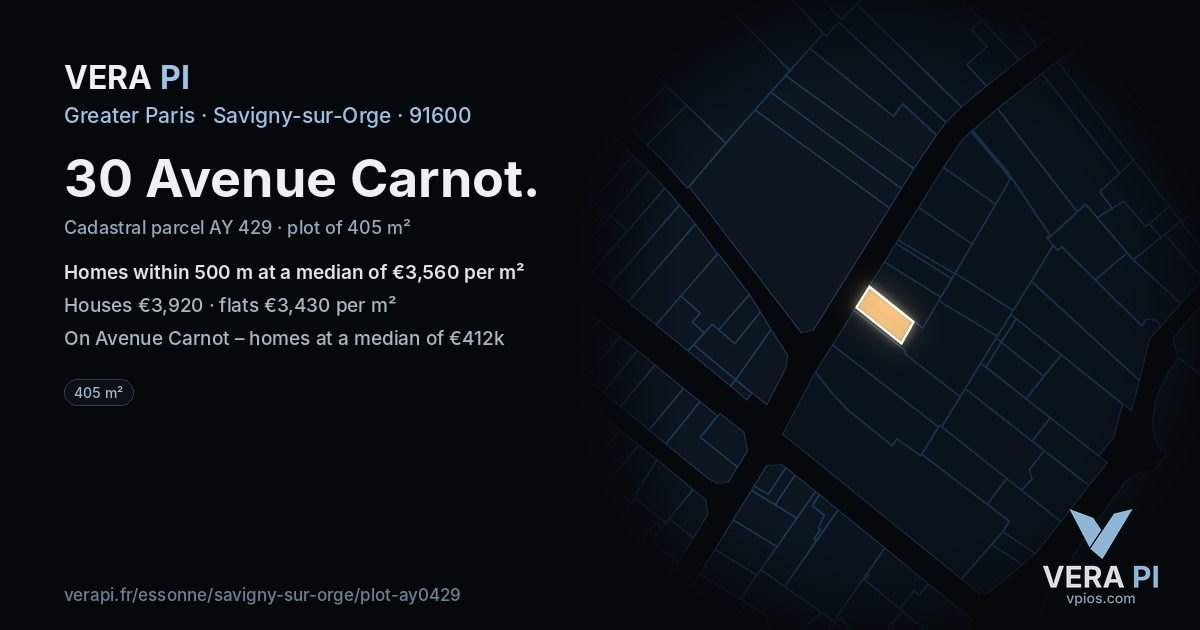 30 Avenue Carnot, Savigny-sur-Orge at night – the plot lit, the parcels around coloured by the prices near them