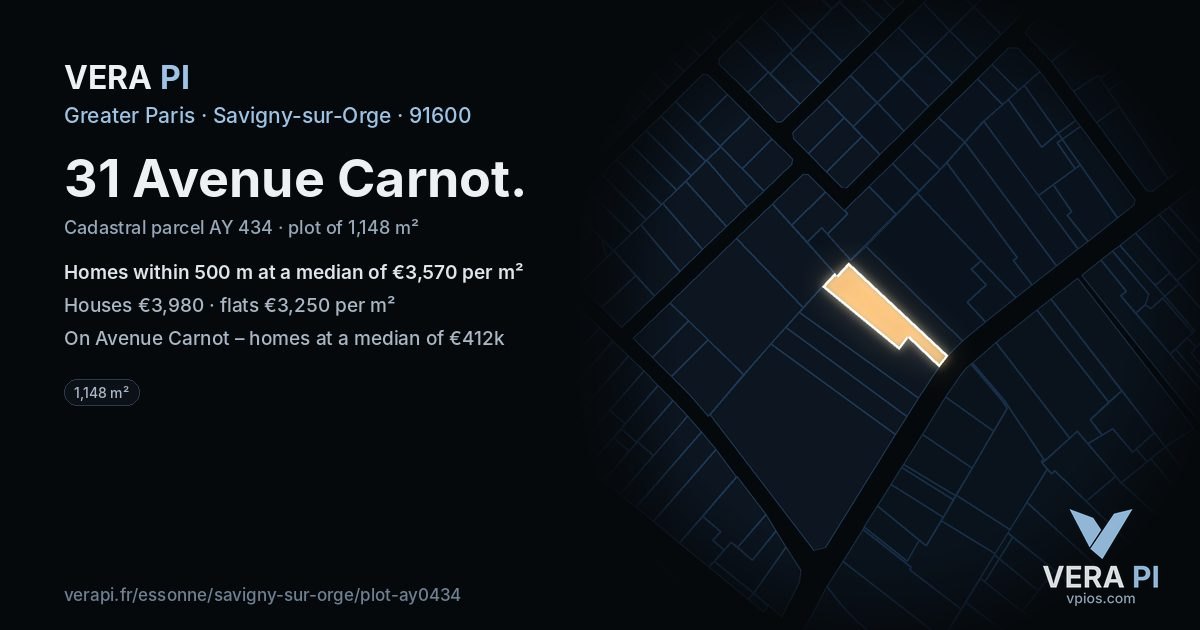 31 Avenue Carnot, Savigny-sur-Orge at night – the plot lit, the parcels around coloured by the prices near them