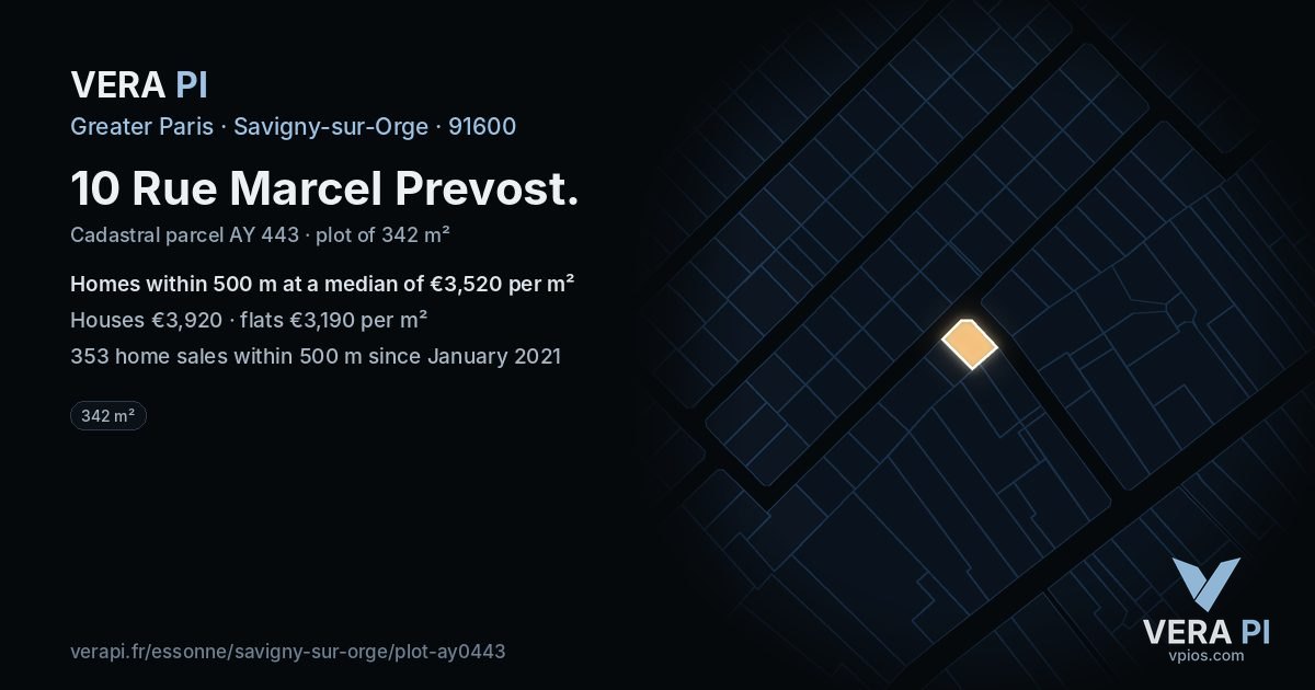 10 Rue Marcel Prevost, Savigny-sur-Orge at night – the plot lit, the parcels around coloured by the prices near them