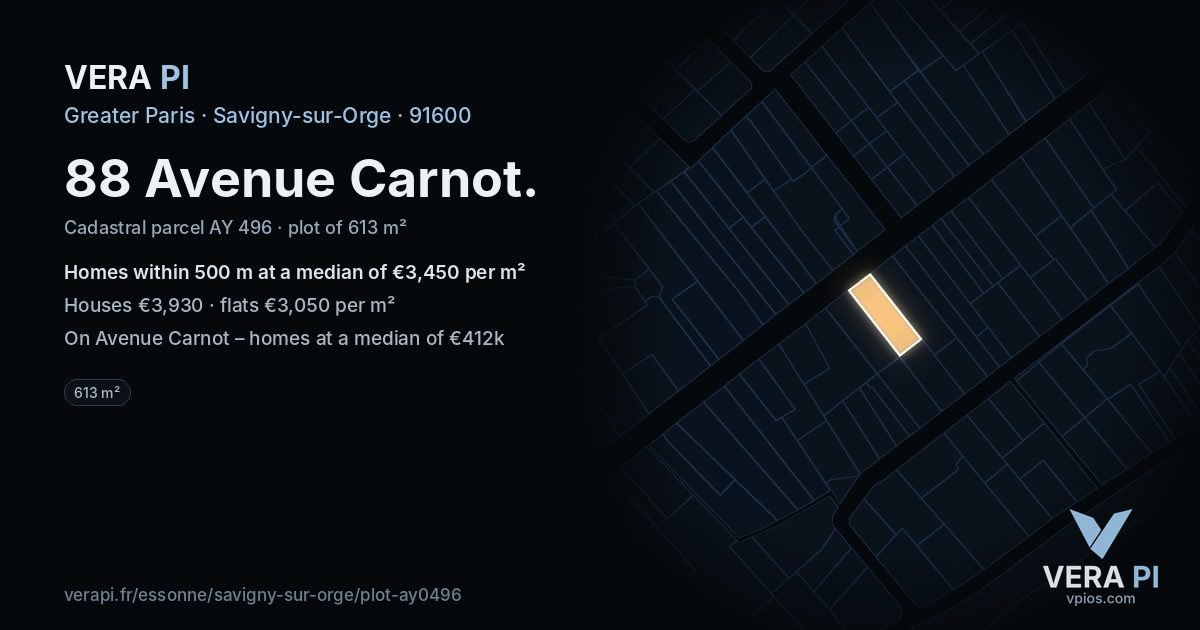 88 Avenue Carnot, Savigny-sur-Orge at night – the plot lit, the parcels around coloured by the prices near them
