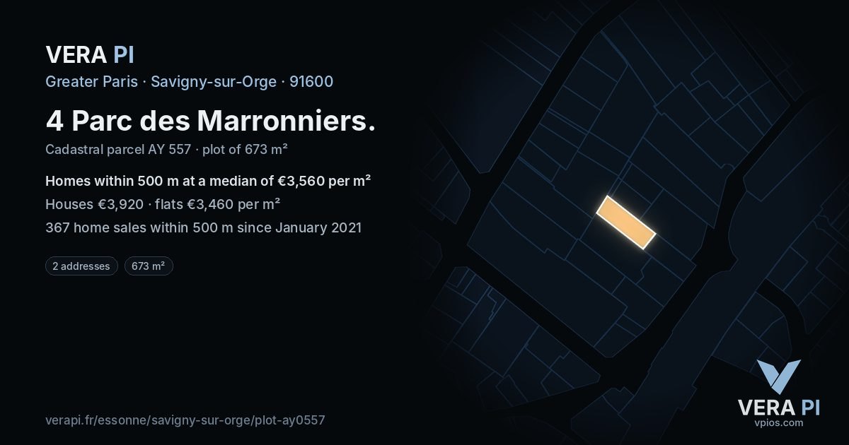 4 Parc des Marronniers, Savigny-sur-Orge at night – the plot lit, the parcels around coloured by the prices near them
