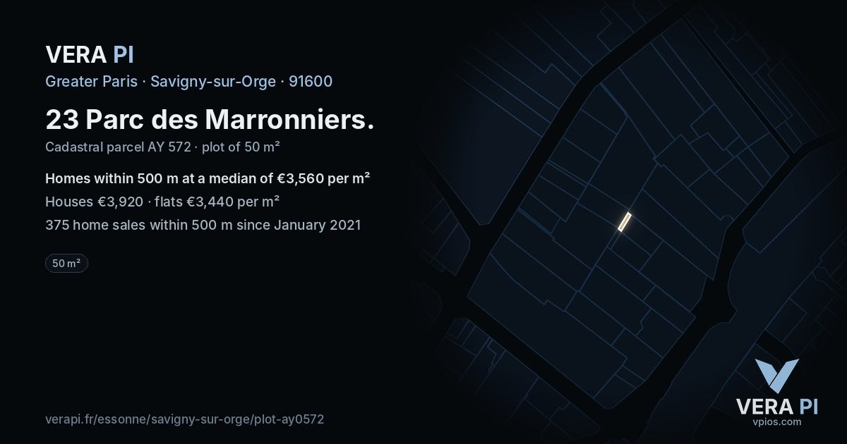 23 Parc des Marronniers, Savigny-sur-Orge at night – the plot lit, the parcels around coloured by the prices near them