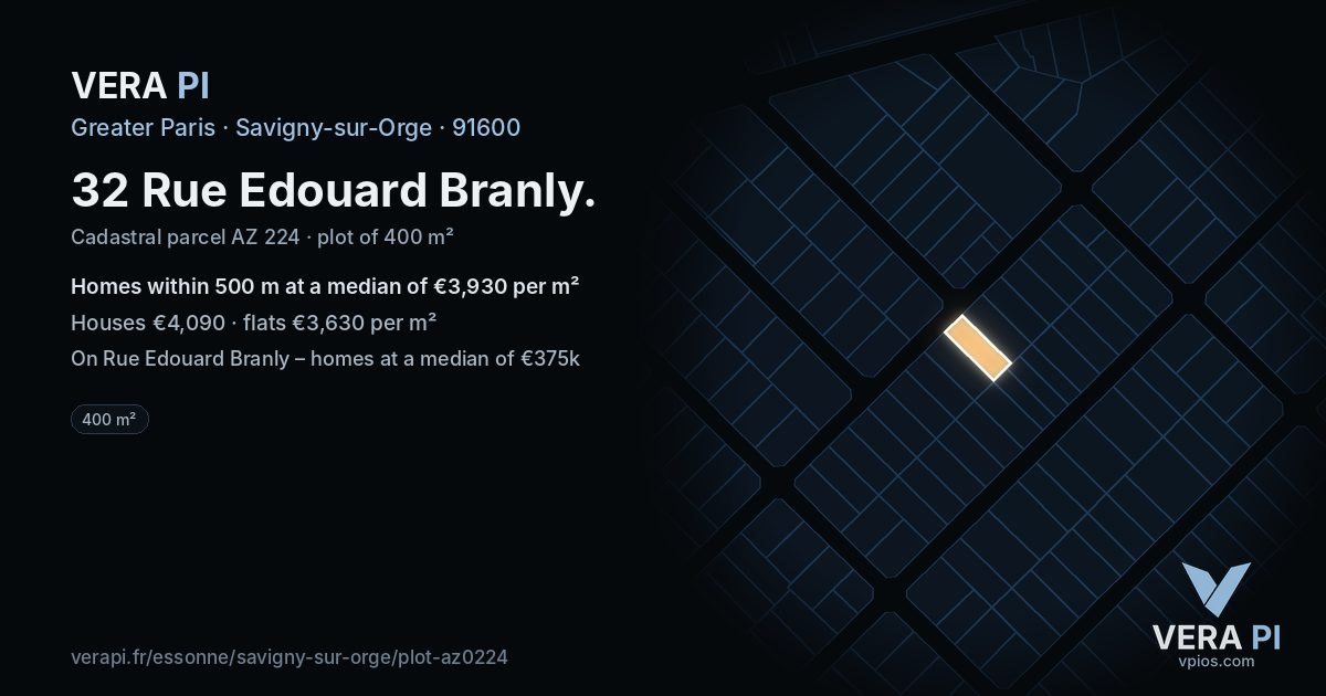 32 Rue Edouard Branly, Savigny-sur-Orge at night – the plot lit, the parcels around coloured by the prices near them