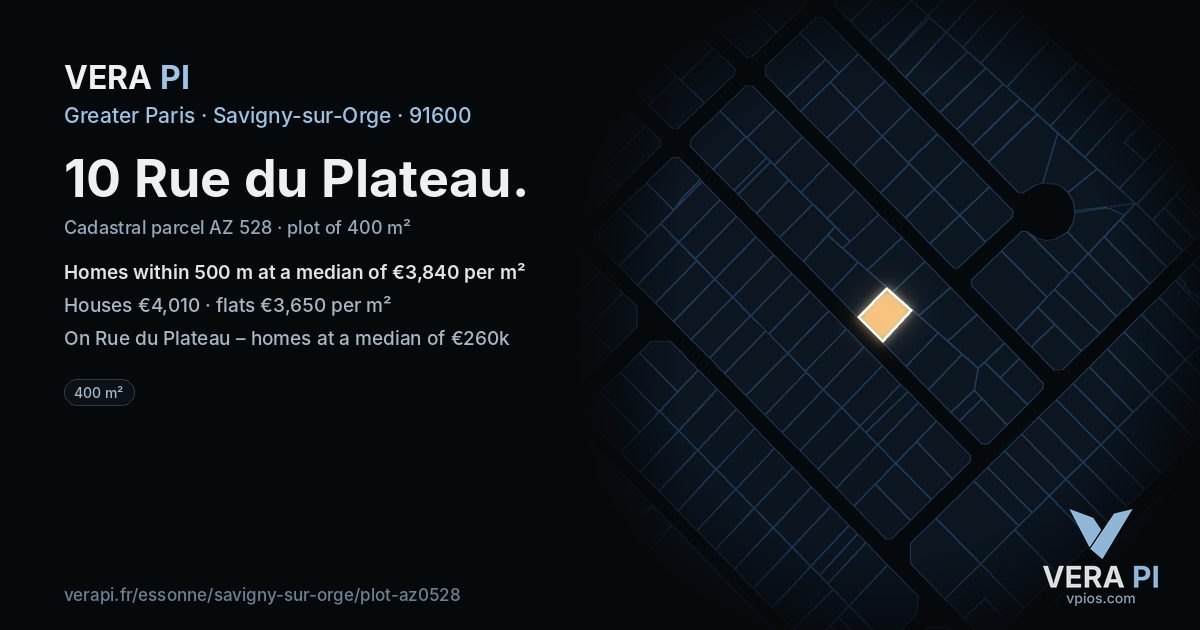 10 Rue du Plateau, Savigny-sur-Orge at night – the plot lit, the parcels around coloured by the prices near them