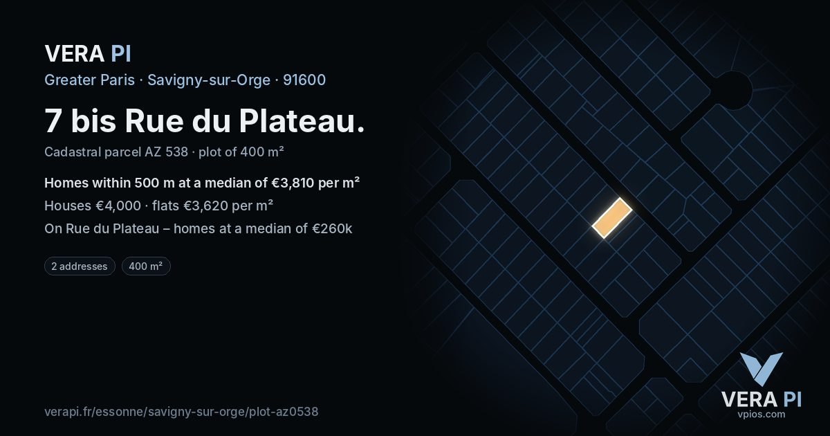 7 bis Rue du Plateau, Savigny-sur-Orge at night – the plot lit, the parcels around coloured by the prices near them